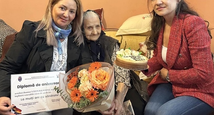 O viață cât un secol! O femeie din Timișoara, sărbătorită la împlinirea vârstei de 100 ani FOTO