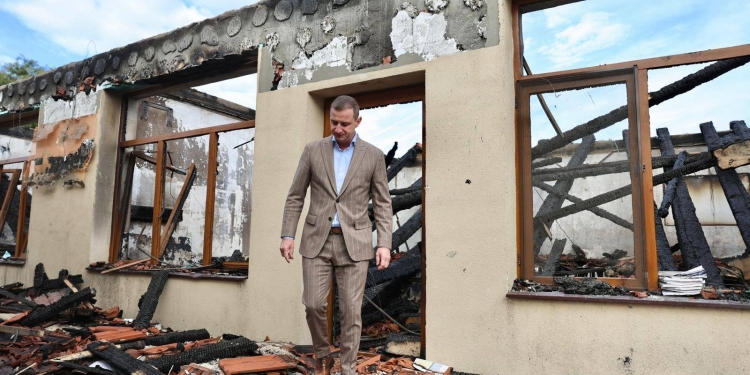 Consiliul Județean Timiș sprijină financiar refacerea școlii din Lovrin FOTO