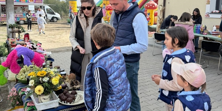 Prima ediție a Târgului de Toamnă de la Sacoșu Turcesc, un real succes FOTO