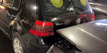Accident în lanț pe un bulevard din Timișoara! O tânără a fost rănită