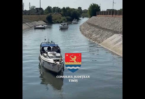 Spectacol de culoare și prietenie! 13 bărci au navigat pe canalul Bega din Serbia până la Timișoara