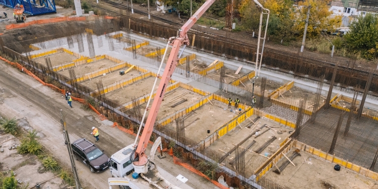 Se finalizează fundația de la parcarea supraterană de lângă Gara de Nord din Timișoara FOTO