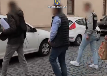 Percheziții într-un dosar de corupție în Timiș! Secretarul general al unei primării, reținut pentru că a primit șpagă