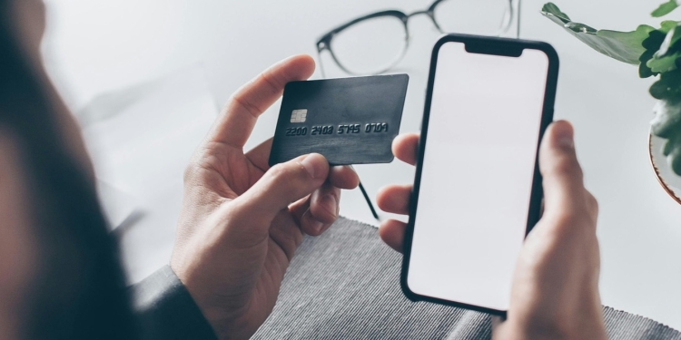 Timișoara găzduiește o inițiativă națională dedicată prevenirii pericolelor din mediul digital