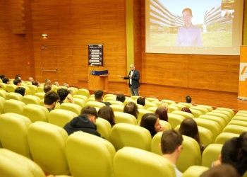 Concurență de 4 pe un loc pentru specializarea în securitate cibernetică la UPT