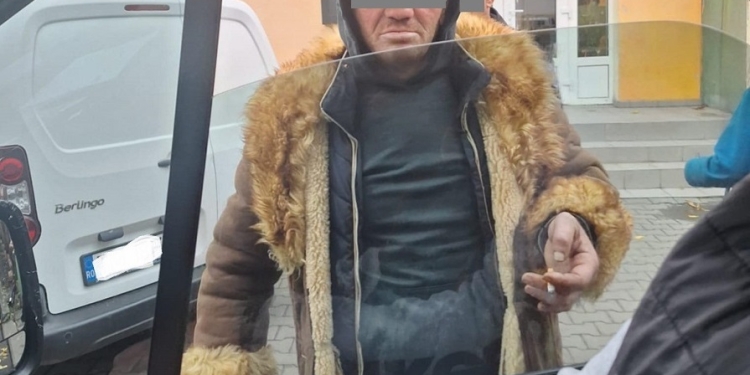 Se răcește vremea, începe să scadă numărul cerșetorilor de pe străzile Timișoarei FOTO
