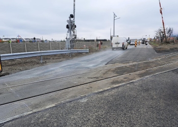 Gata cu calvarul pentru șoferi! Fără restricții la trecerea peste calea ferată de la Săcălaz