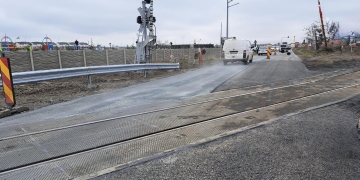 Gata cu calvarul pentru șoferi! Fără restricții la trecerea peste calea ferată de la Săcălaz