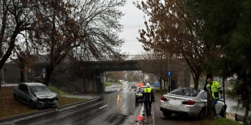 A lovit și a fugit. Polițiștii din Timișoara caută un șofer care a făcut 3 victime