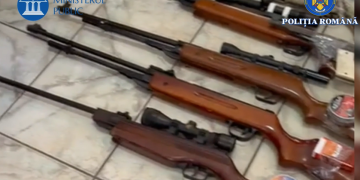 Zeci de percheziții la deținători de arme ilegale din județul Timiș