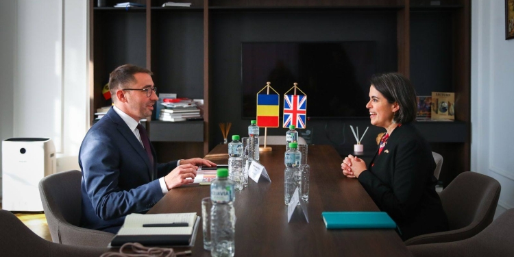 Consultări cu specialiști britanici pentru Centrul de Adicții din Timiș