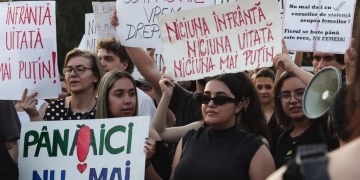 Marș al solidarității la Timișoara, de Ziua Internațională pentru Eliminarea Violenței asupra Femeilor