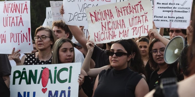 Marș al solidarității la Timișoara, de Ziua Internațională pentru Eliminarea Violenței asupra Femeilor