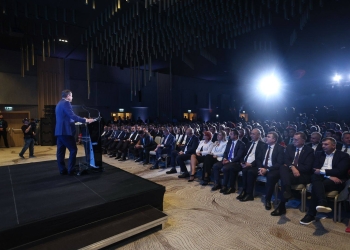 Sorin Grindeanu, susținut de familia sa politică pentru funcția de președinte PSD