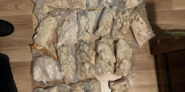 Peste 11 kg de droguri găsite în casa unui timișean