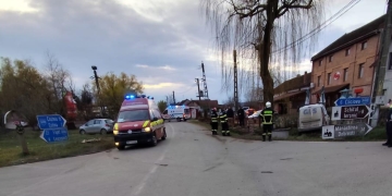 Accident între Cliciova și Bethausen. 2 persoane au ajuns la spital