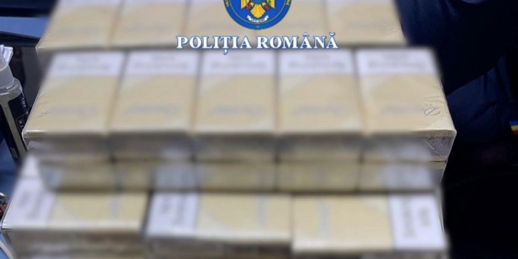 Amenzi usturătoare pentru două persoane din Timiș prinse cu țigarete ilegale