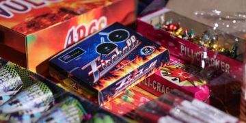 Noi materiale pirotehnice descoperite și ridicate de polițiștii din Timiș, în urma unor controale rutiere