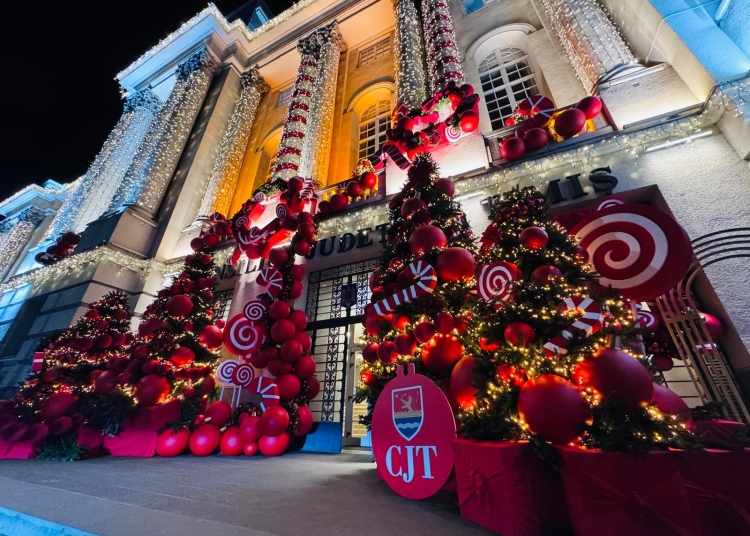 Palatul Administrativ, a doua clădire iluminată festiv de Consiliul Județean Timiș FOTO