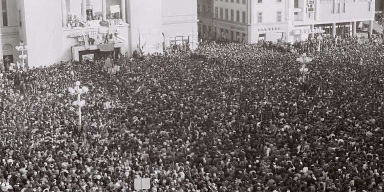 Sirenele au răsunat ca acum 36 ani la Timișoara, primul oraș liber de comunism
