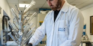 Picătura de istorie de la Aquatim: laboratorul de calitate, înființat în anul 1993