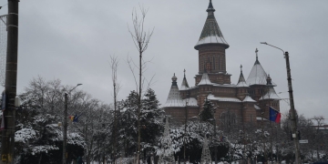 240 de tone de material antiderapant, împrăștiate pe străzile Timișoarei