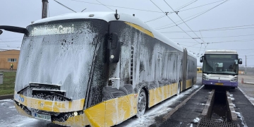 Spălarea mijloacelor de transport public din Timișoara, reluată odată cu creșterea temperaturilor