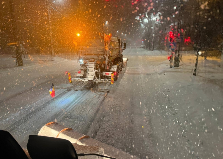 Deszăpezire în Timișoara: 350 de angajați și 20 de utilaje, mobilizate