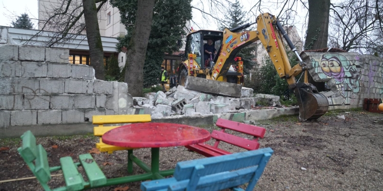 Parcul Zurich din zona Telegrafului revine la dimensiunea reală. Primăria Municipiului Timișoara a recuperat terenul ocupat ilegal