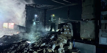 Un tir a ars ca o torță pe centura Lugojului