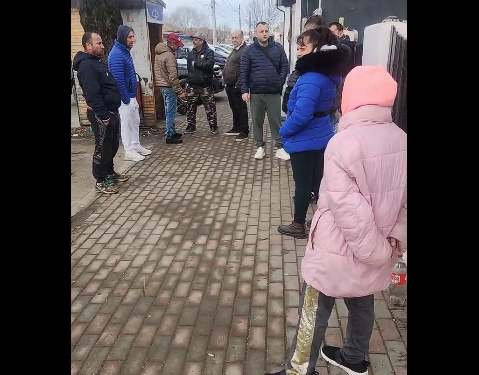 Băiatul de 13 ani care l-a ucis pe Mario s-a mutat la Sânmihaiu Român! Locuitorii sunt revoltați