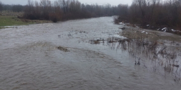 Pericol de inundații pe râurile din Banat