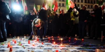 Solidaritate cu poporul iranian, la Timișoara. Adunare publică de protest față de regimul din Teheran