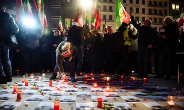 Solidaritate cu poporul iranian, la Timișoara. Adunare publică de protest față de regimul din Teheran