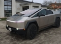 Mașină spectaculoasă în Timiș! Șoferul primului Tesla Cybertruck care a ajuns la Lugoj s-a ales cu dosar penal FOTO
