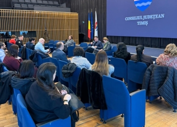 ATOP Timiș va organiza o consultare publică privind posibilitatea interzicerii accesului minorilor sub 15 ani pe rețelele de socializare