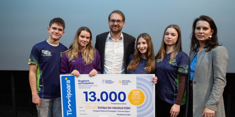 Peste 350 de copii din ciclul primar, premiați de Primăria Timișoara FOTO