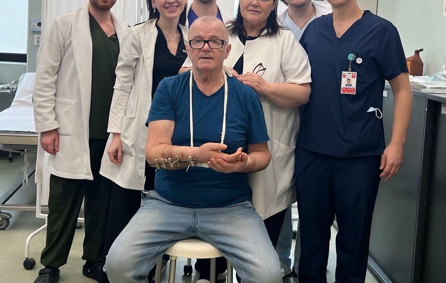 Antebraț tăiat la circular, replantat cu succes la Spitalul Județean Timișoara