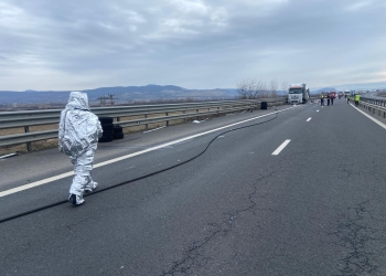 Tone de îngrășământ răsturnate pe A1. Circulația a fost restricționată pe sensul Sibiu – Timișoara