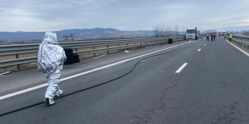 Tone de îngrășământ răsturnate pe A1. Circulația a fost restricționată pe sensul Sibiu – Timișoara