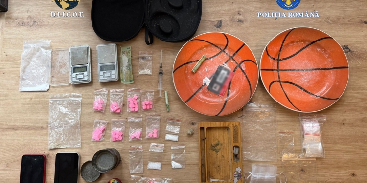 Dealer de „cristal” din Timișoara, arestat preventiv pentru trafic de droguri