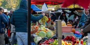 Piețele din Timișoara, locul unde se întâlnesc prospețimea și tradiția FOTO