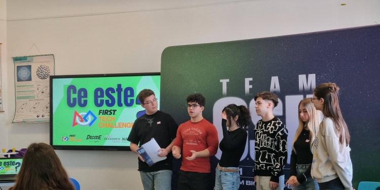 Cinci echipe de robotică, sprijinite financiar de Primăria Timișoara pentru a participa la un concurs național