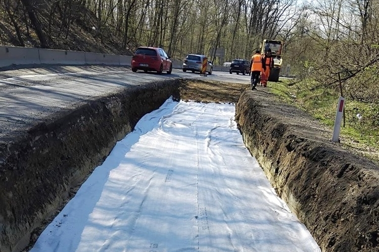 Reparații pe drumul Coșava – Coșevița și săptămâna viitoare