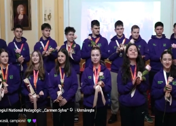 Misiunea Houston 2026: echipa de robotică „CSH” a Colegiului Național Pedagogic are nevoie de 100.000€ pentru a cuceri titlul mondial