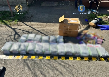 Traficantă de droguri din Timișoara, prinsă în flagrant! Aproape zece kilograme de canabis, ascunse printre dulciuri