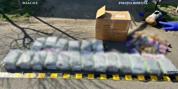 Traficantă de droguri din Timișoara, prinsă în flagrant! Aproape zece kilograme de canabis, ascunse printre dulciuri