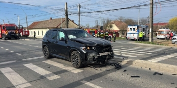 Accident într-o intersecție din Dumbrăvița! Un bărbat a fost rănit