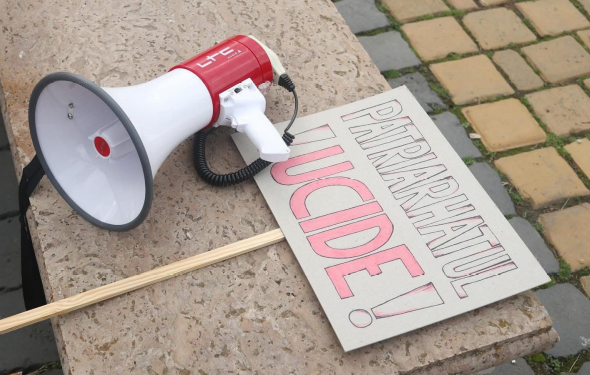 „Corpul meu, alegerea mea!” Manifest în centrul Timișoarei pentru drepturile femeilor