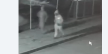 Bărbat din Timiș după gratii, după ce a intrat peste o bătrână în casă și a furat bani și bijuterii